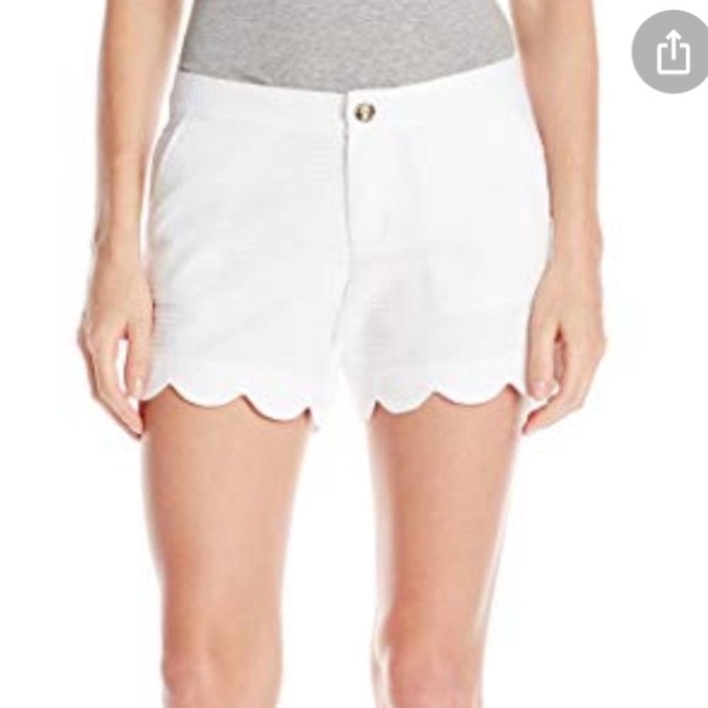 Lilly Pulitzer white buttercup short VGUC 4